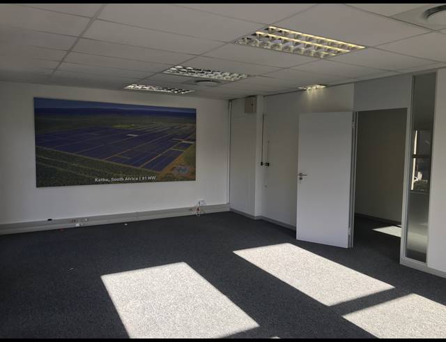101M² OFFICE TO LET IN CENTURY CITY